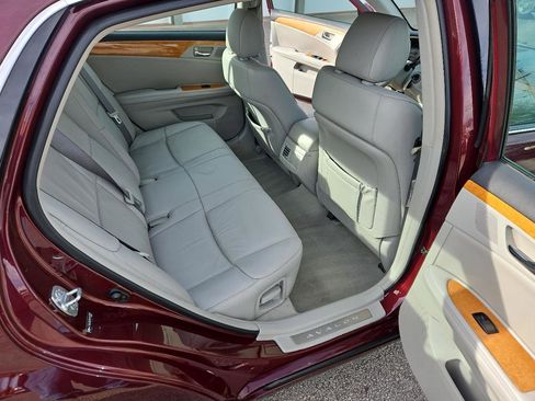 Used 2006 Toyota Avalon XLS image 13