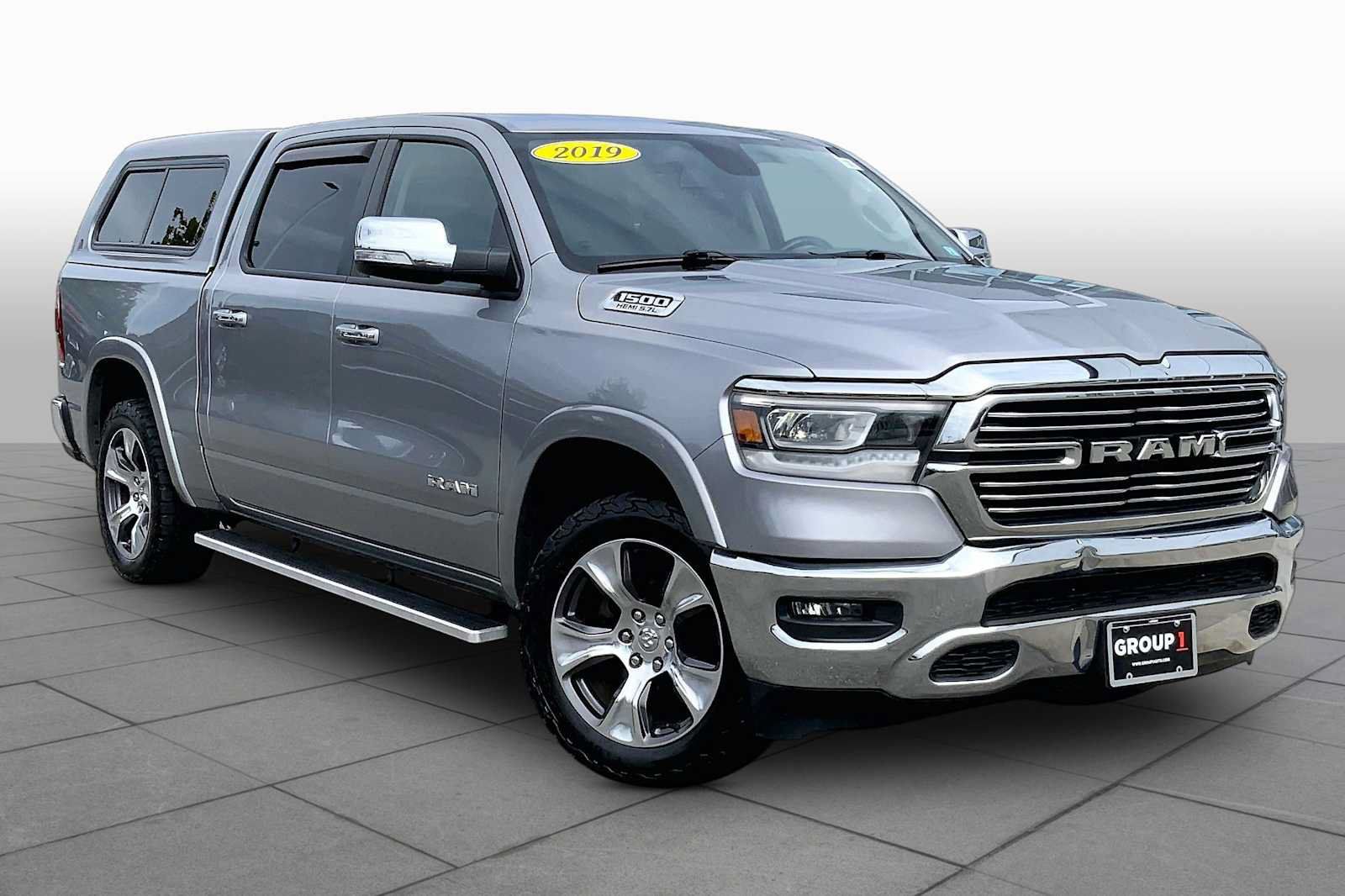 Used 2019 RAM 1500 Laramie AWD/4WD image 3