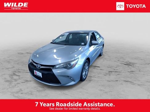 Certified 2016 Toyota Camry SE image 5