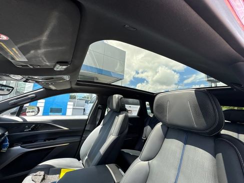 Used 2024 Cadillac Lyriq Luxury w/ LPO, Floor Liner Package AWD/4WD image 10