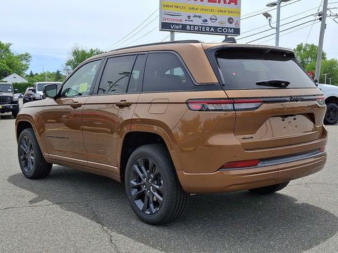 New 2026 Jeep Grand Cherokee Limited AWD/4WD image 3