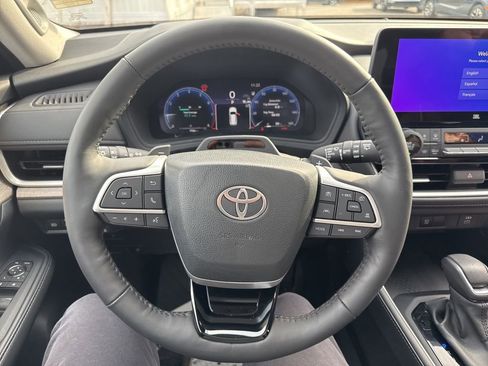 Used 2024 Toyota Grand Highlander Platinum image 27