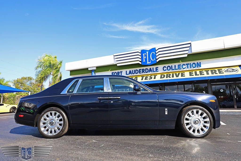 Used 2018 Rolls-Royce Phantom Sedan RWD image 49