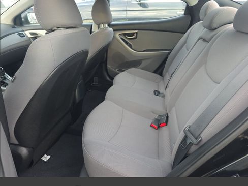 Used 2016 Hyundai Elantra SE FWD image 6