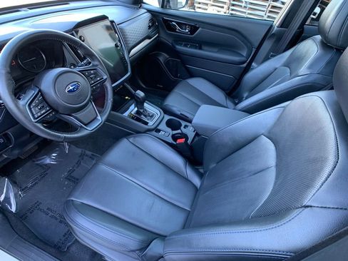 Used 2025 Subaru Forester Limited image 15
