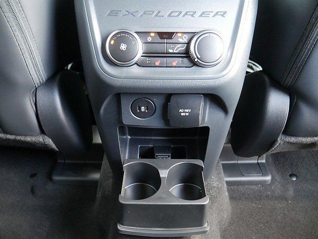 New 2026 Ford Explorer ST-Line w/ ST-Line Street Pack AWD/4WD image 32