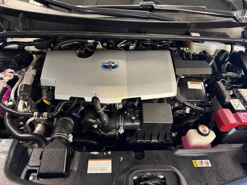 Used 2021 Toyota Prius Prime LE w/ Carpet Mat Package (TMS) FWD image 20