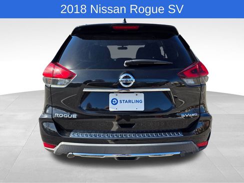 Used 2018 Nissan Rogue SV image 8