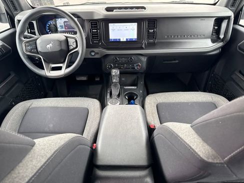 Used 2022 Ford Bronco 4-Door w/ Sasquatch Package AWD/4WD image 17