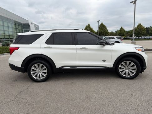 Used 2021 Ford Explorer King Ranch w/ Premium Technology Package AWD/4WD image 8