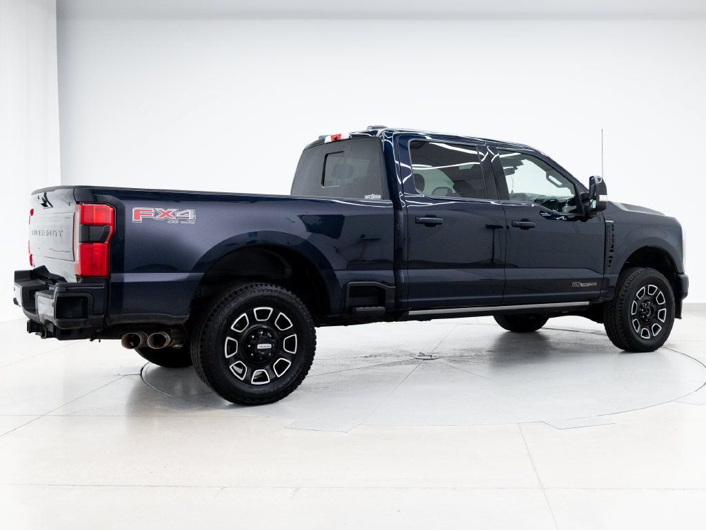 Used 2025 Ford F350 Platinum AWD/4WD image 10