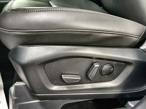 New 2026 Ford Explorer Active w/ Active Comfort Package RWD image 13