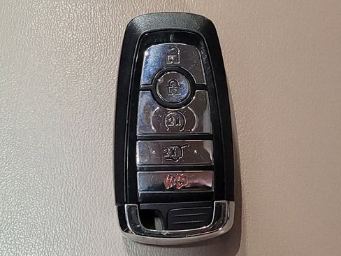 Used 2021 Lincoln Aviator 2WD image 32