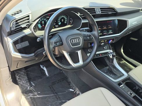 Used 2022 Audi Q3 2.0T Premium w/ Convenience Package AWD/4WD image 19