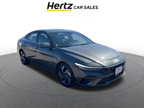 Used 2025 Hyundai Elantra Limited image 1