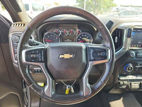 Used 2022 Chevrolet Silverado 3500 LT w/ Convenience Package AWD/4WD image 14