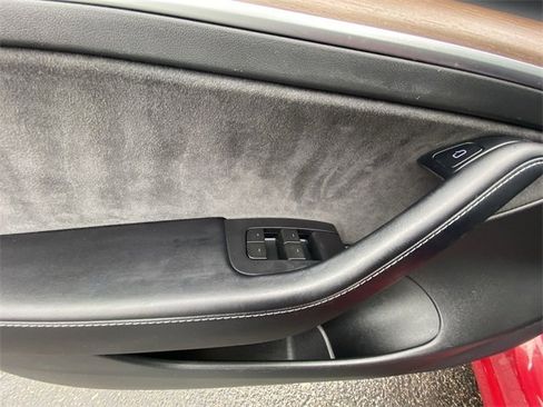 Used 2022 Tesla Model 3 Long Range image 13