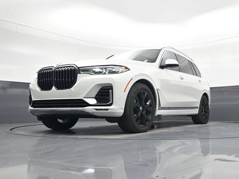 Used 2021 BMW X7 xDrive40i w/ Premium Package AWD/4WD image 22