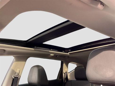 Used 2024 Nissan Murano SL image 23