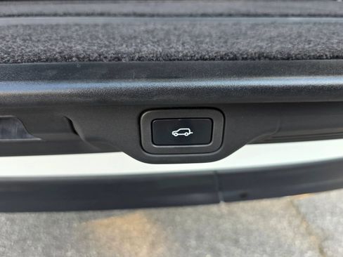 Used 2018 Land Rover Range Rover Long Wheelbase Supercharged AWD/4WD image 36