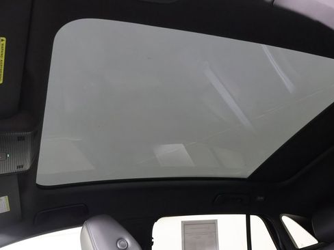 Used 2021 Volkswagen ID.4 1st Edition image 20