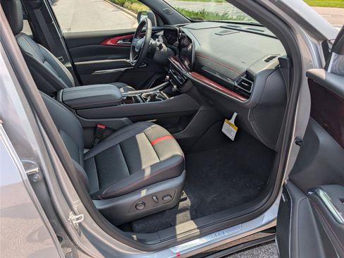 New 2026 Chevrolet Traverse RS AWD/4WD image 7