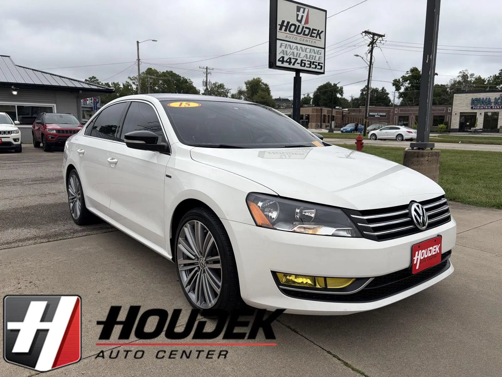 Used 2015 Volkswagen Passat 1.8T Sport FWD image 1
