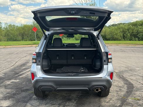 Used 2026 Subaru Forester Limited AWD/4WD image 37