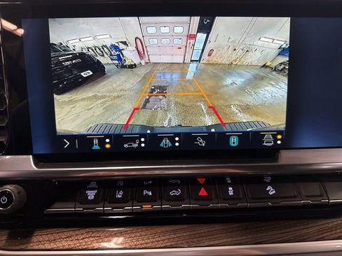 New 2026 Chevrolet Silverado 2500 LT w/ Z71 Chrome Sport Edition AWD/4WD image 15