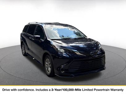 Used 2025 Toyota Sienna XLE