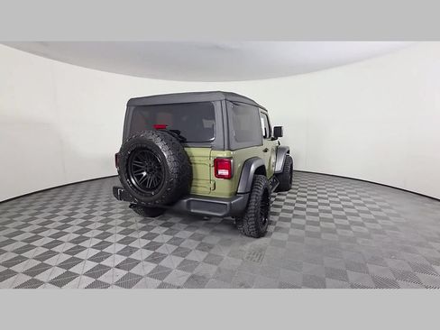 Used 2025 Jeep Wrangler Sport AWD/4WD image 42