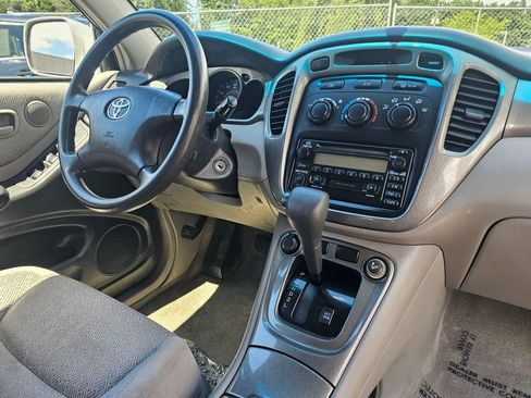 Used 2003 Toyota Highlander 4WD V6 image 11