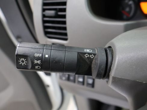 Used 2017 Nissan Frontier SV image 33