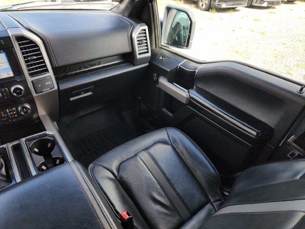 Used 2018 Ford F150 Platinum w/ Equipment Group 701A Luxury AWD/4WD image 19