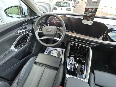 New 2025 Audi Q5 Premium Plus image 9