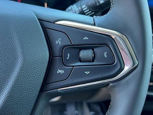 New 2026 Chevrolet Trax LT w/ LT Convenience Package image 25