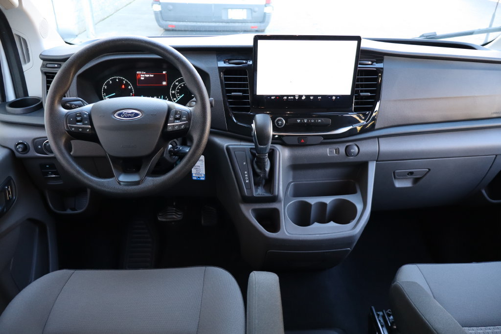 Used 2025 Ford Transit 350 XLT RWD image 6