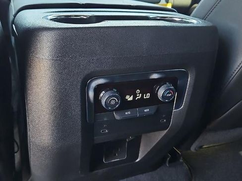 Used 2026 Chevrolet Tahoe LT RWD image 18