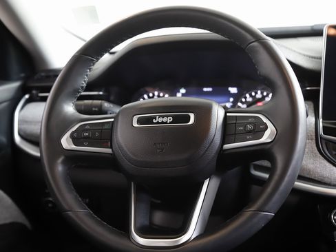 Used 2022 Jeep Compass Latitude image 17