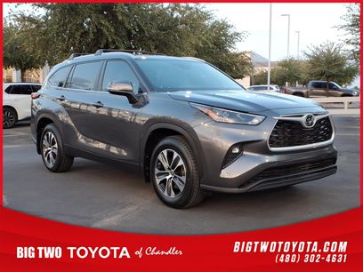 Used 2023 Toyota Highlander XLE