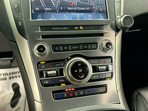 Used 2019 Lincoln MKZ Reserve image 17