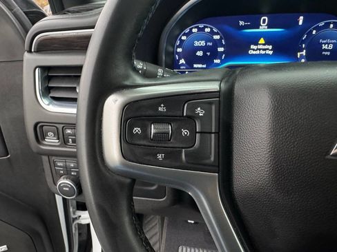 Used 2023 Chevrolet Suburban LT image 18