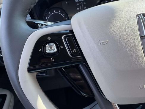 Used 2022 Lincoln Corsair AWD w/ Equipment Group 101A image 26