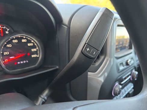 Used 2022 Chevrolet Silverado 1500 Custom image 23