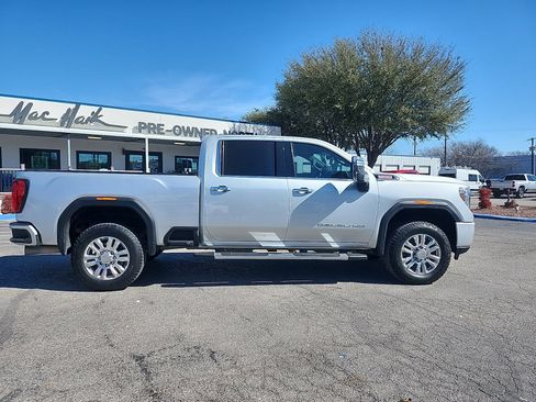 Used 2020 GMC Sierra 2500 Denali w/ Denali Ultimate Package image 2