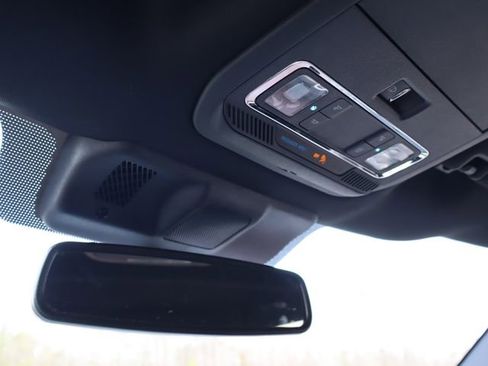 Used 2021 Ford F150 Lariat w/ Equipment Group 502A High image 26