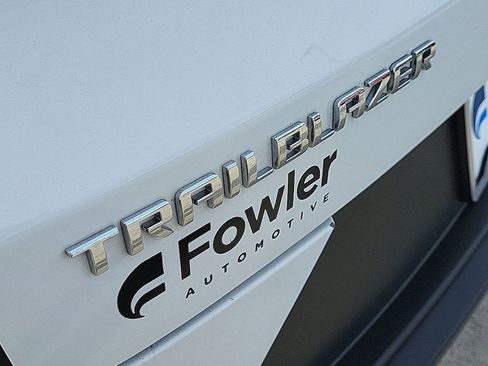 Used 2023 Chevrolet TrailBlazer LS image 37