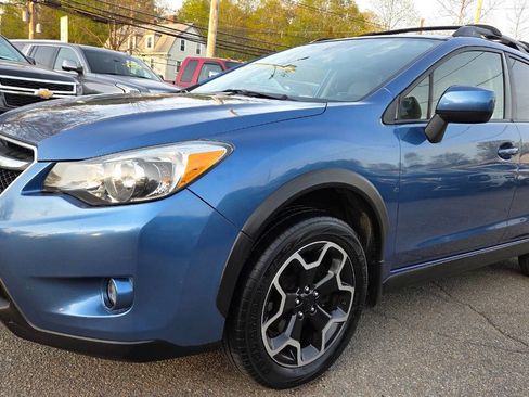 Used 2014 Subaru Crosstrek 2.0i Premium w/ Moonroof Package AWD/4WD image 5