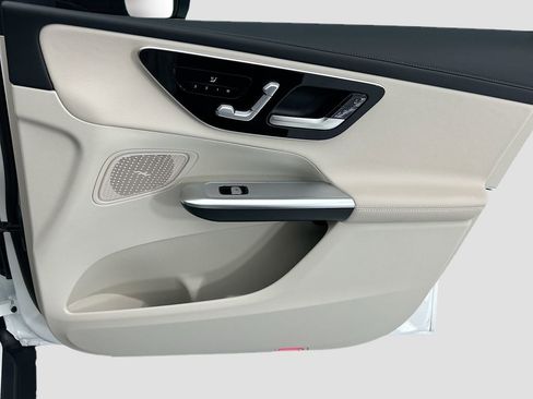 Used 2023 Mercedes-Benz GLC 300 image 23