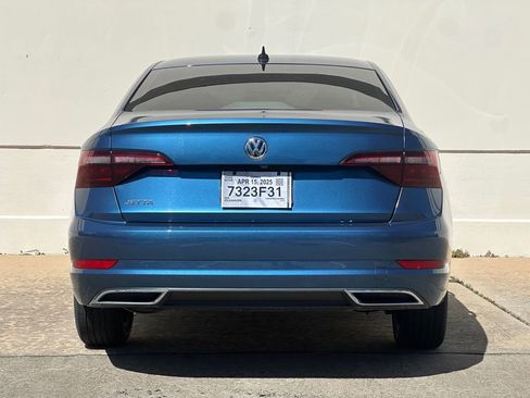 Used 2020 Volkswagen Jetta SEL Premium image 4